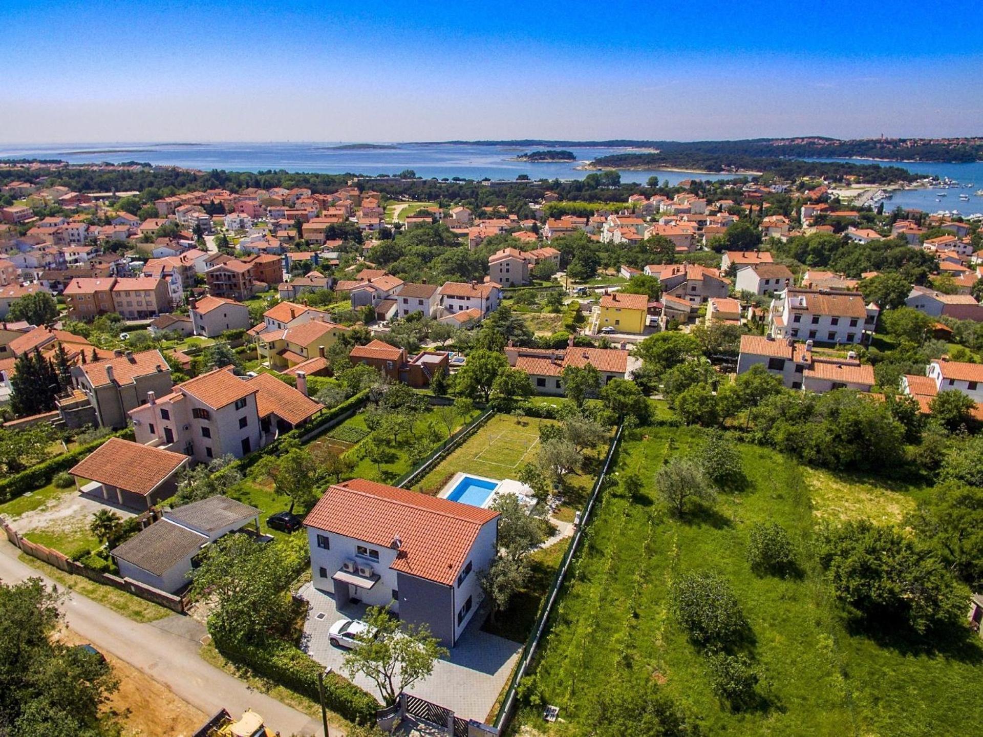 Ferienhaus Mit Privatpool Fuer 8 Personen Ca 200 Qm In Medulin, Istrien Suedkueste Von Istrien Exterior foto